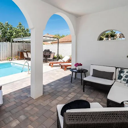 Beautiful In Mulo With Sauna 度假居