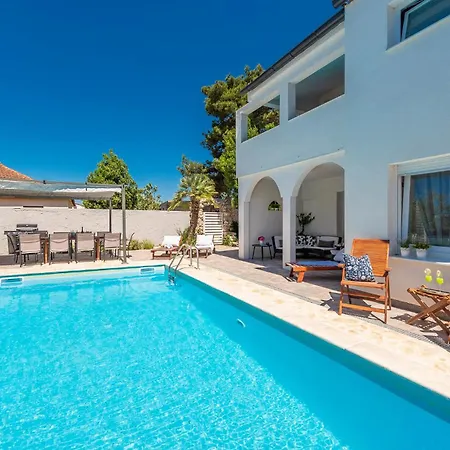 Beautiful In Mulo With Sauna 度假居 *